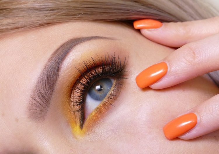 Orange makeup