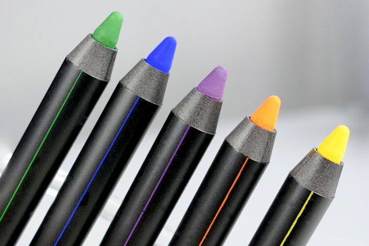 LH Cosmetics Mood Crayons Kit