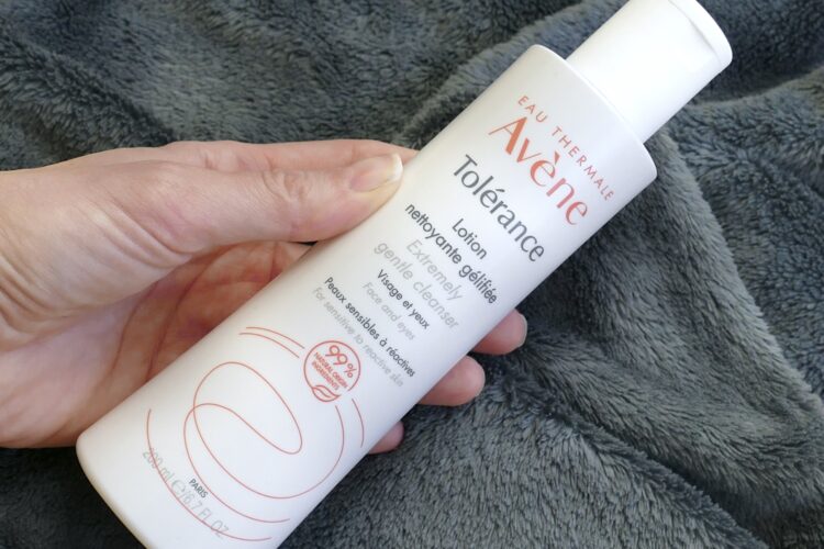 Tolérance extremely gentle cleanser