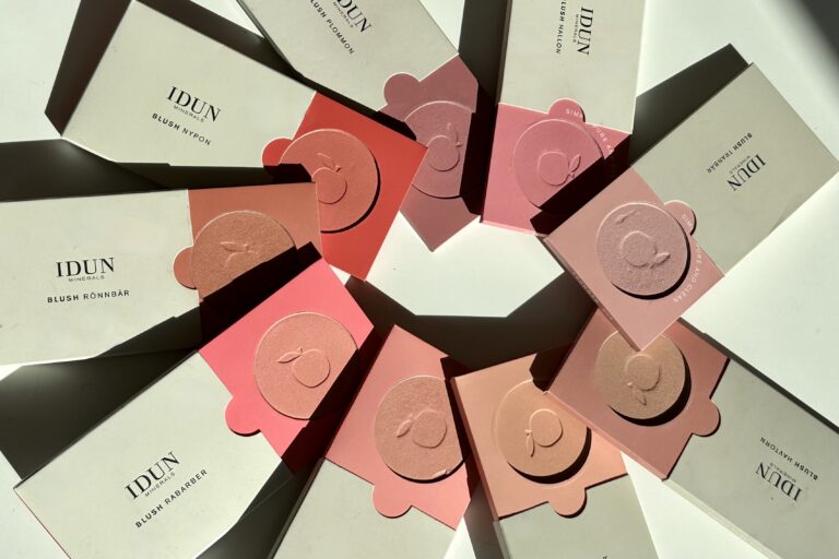 Idun minerals Blush swatches